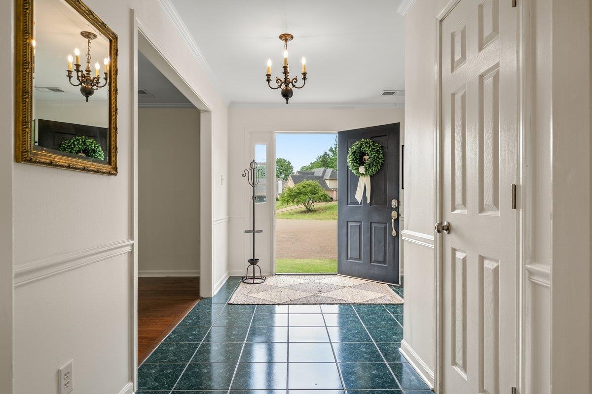 150 LEAF TRAIL CT