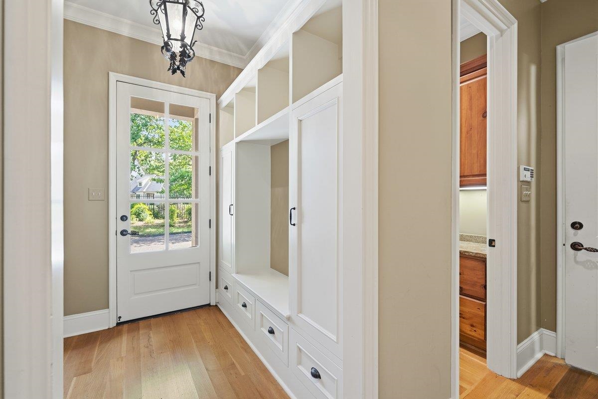 2301 CAYLORS WOODS CV