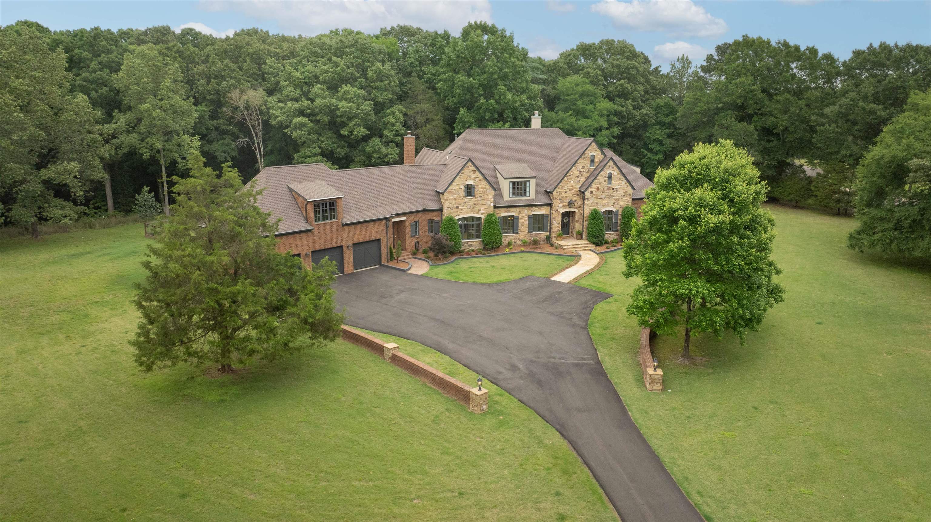 10628 RALEIGH-LAGRANGE RD E