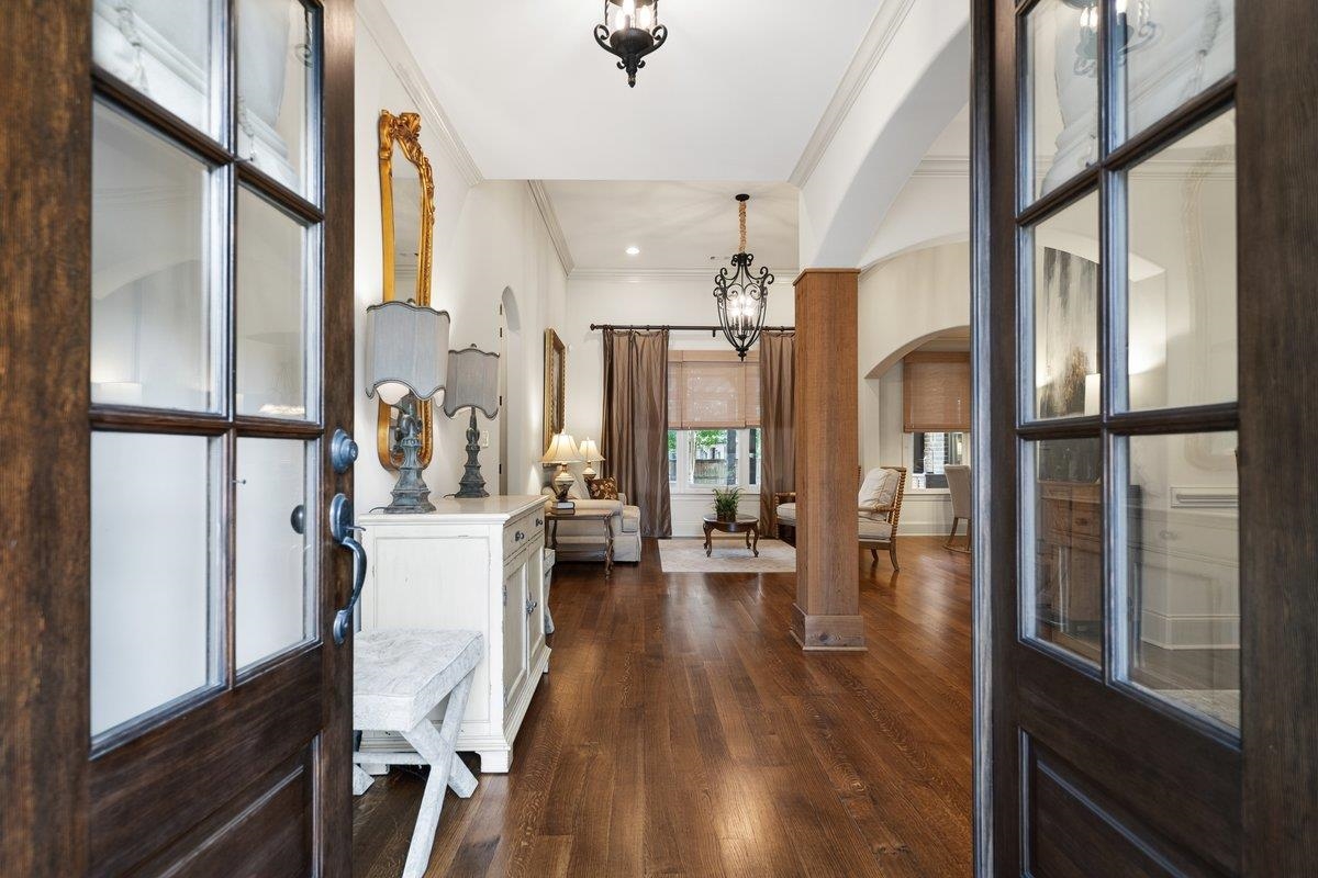 8441 POPLAR PIKE