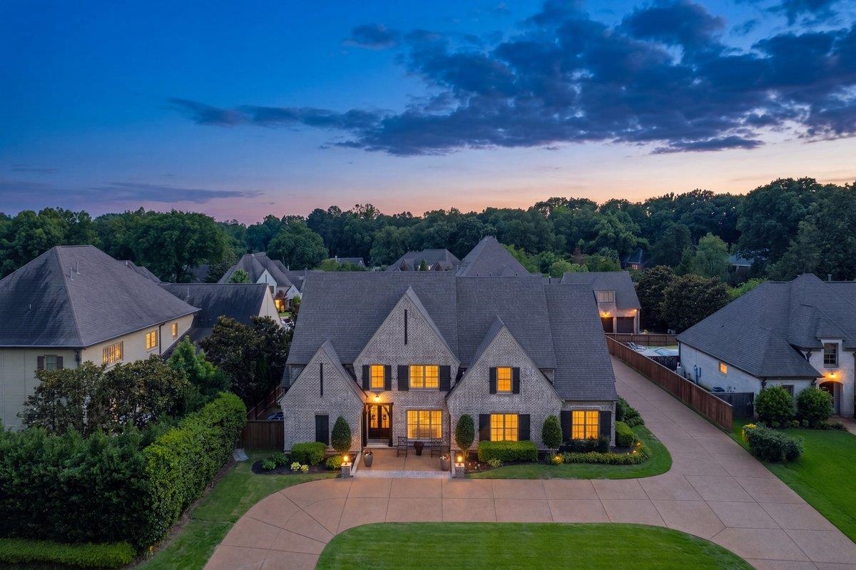 8441 POPLAR PIKE