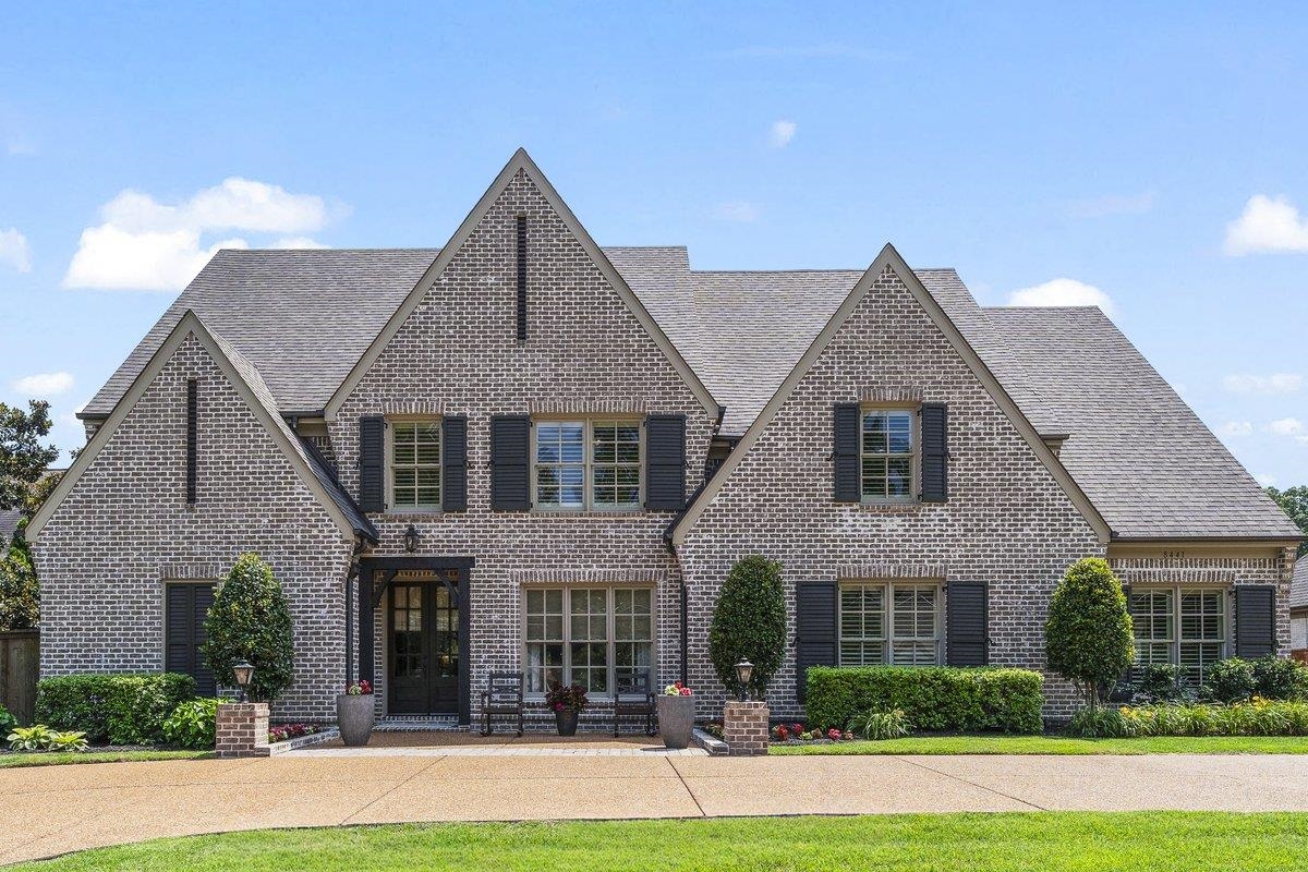 8441 POPLAR PIKE