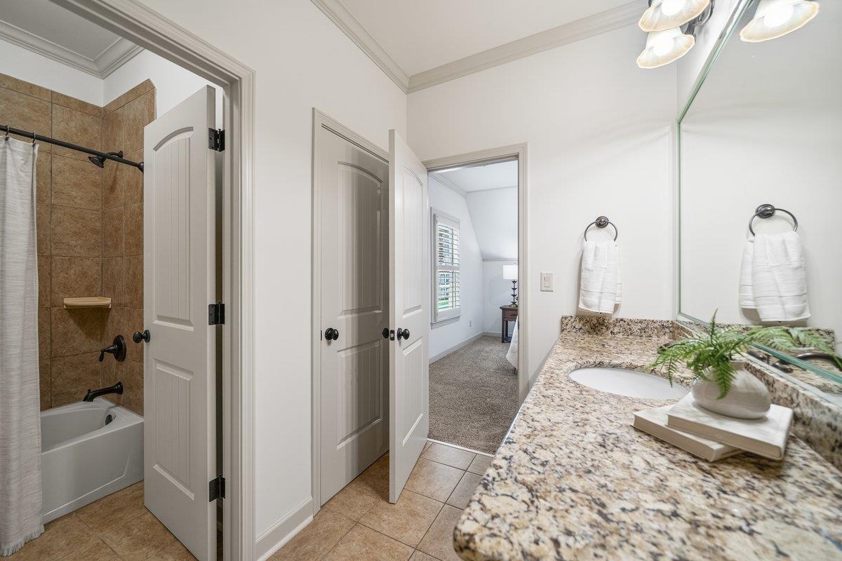 8441 POPLAR PIKE