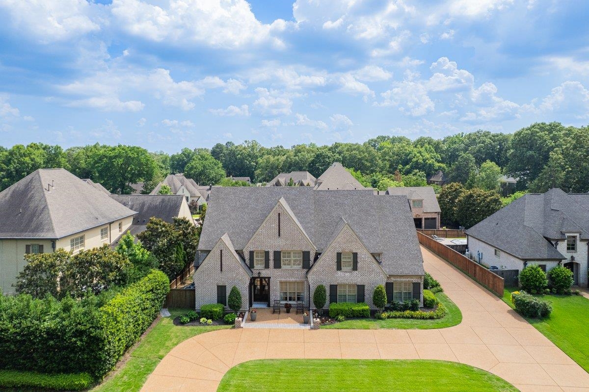 8441 POPLAR PIKE
