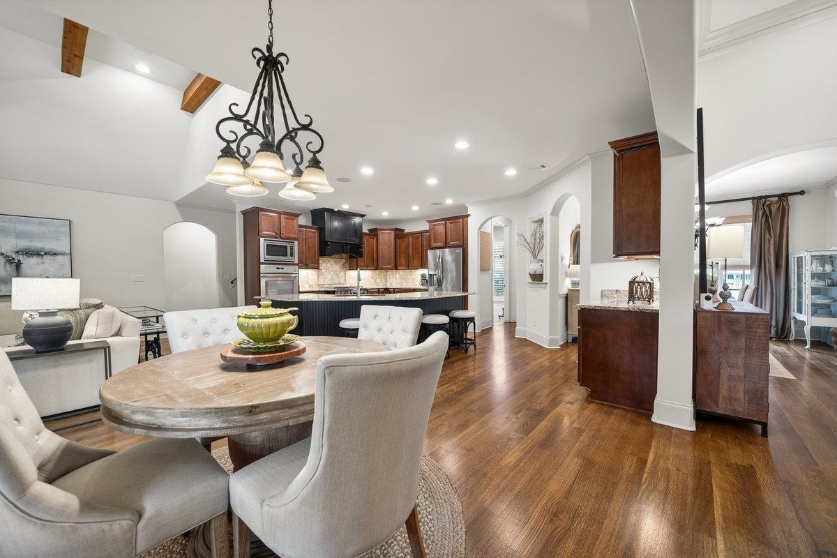 8441 POPLAR PIKE