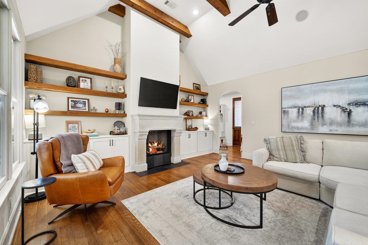 8441 POPLAR PIKE