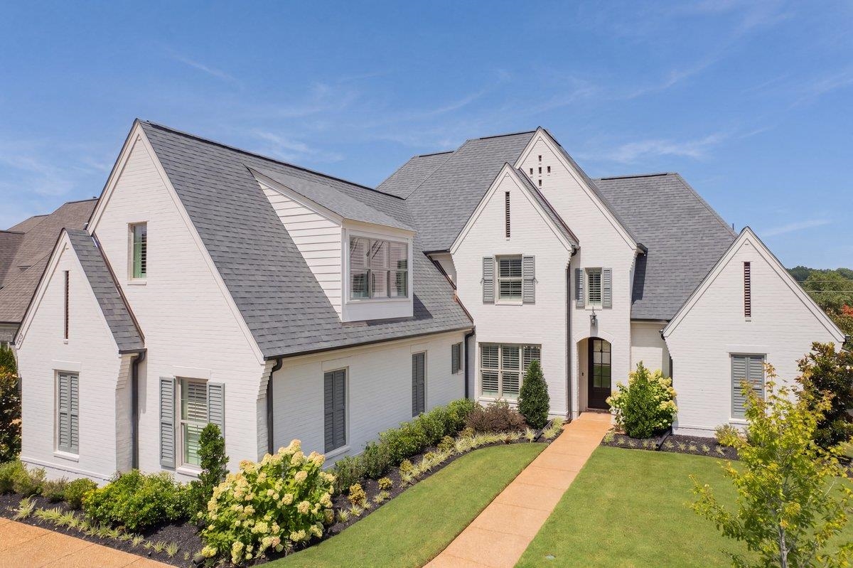 240 KEISIE LN