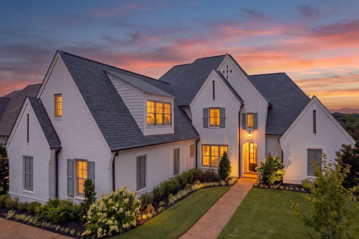 240 KEISIE LN