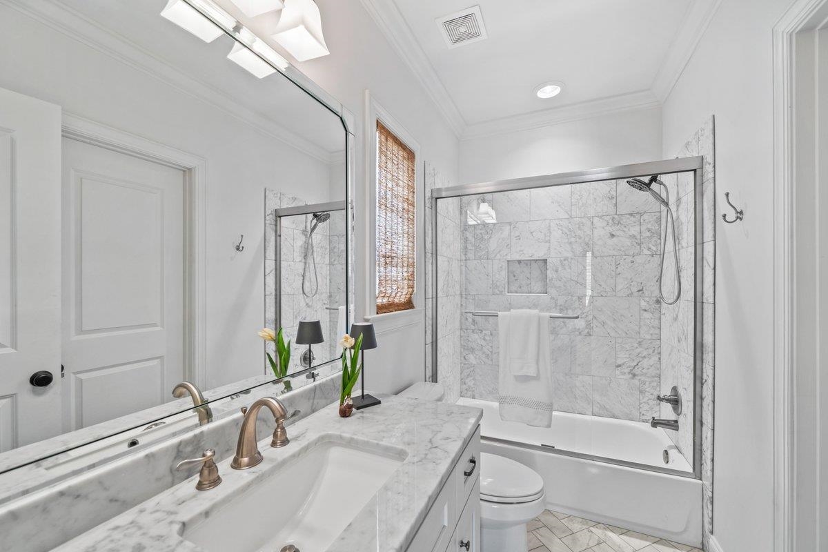 1251 S DUBRAY PL