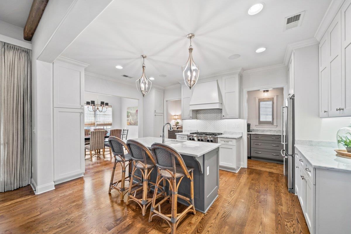 1251 S DUBRAY PL