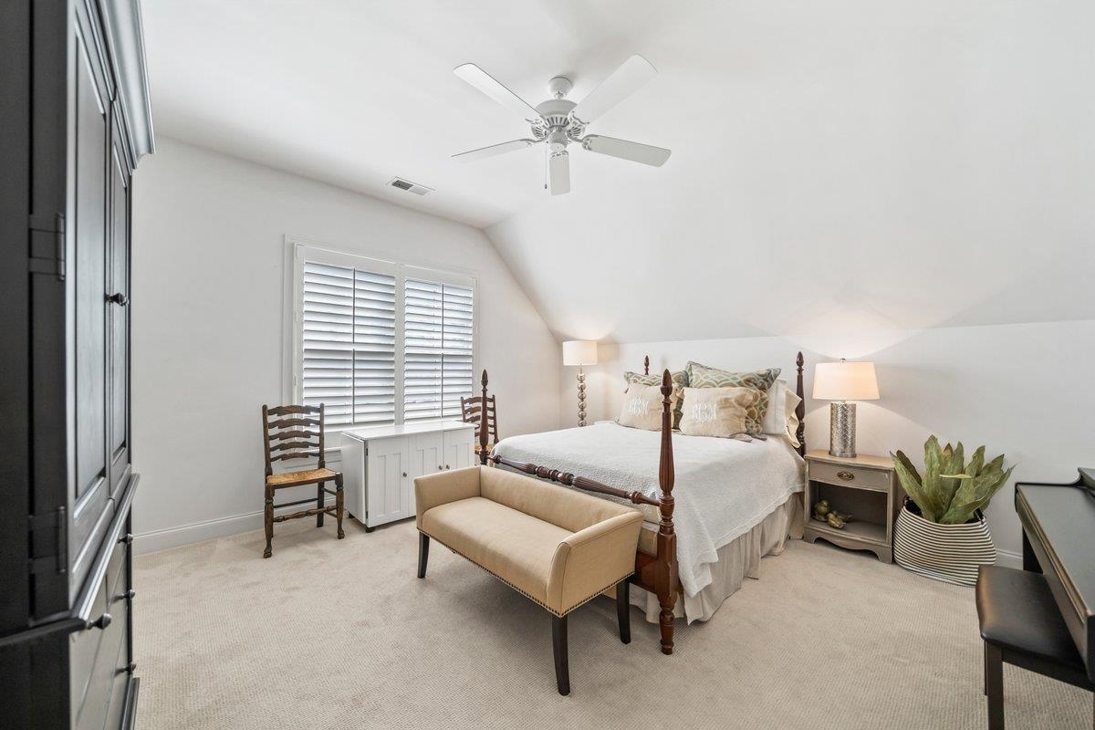 1251 S DUBRAY PL