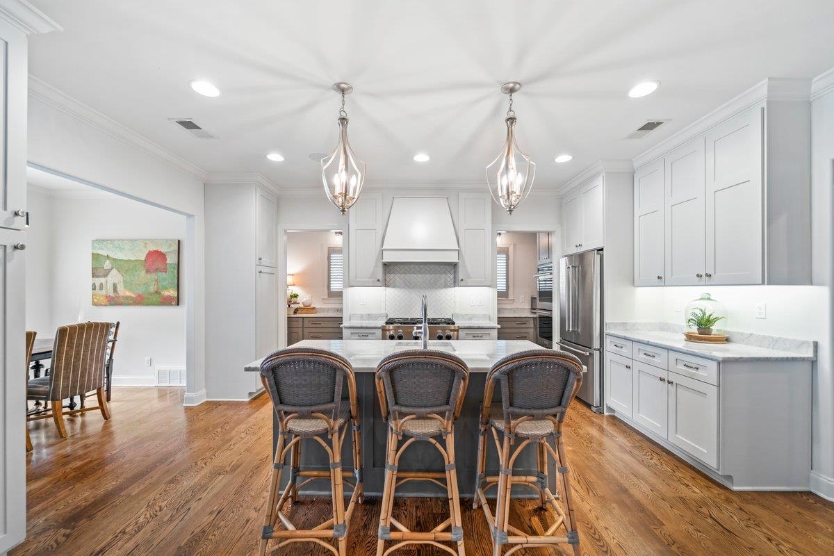 1251 S DUBRAY PL