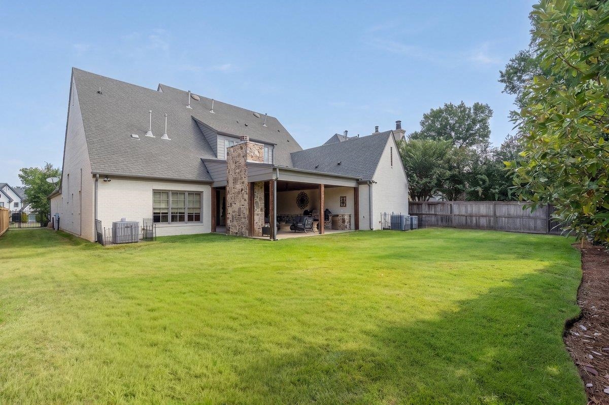 1251 S DUBRAY PL