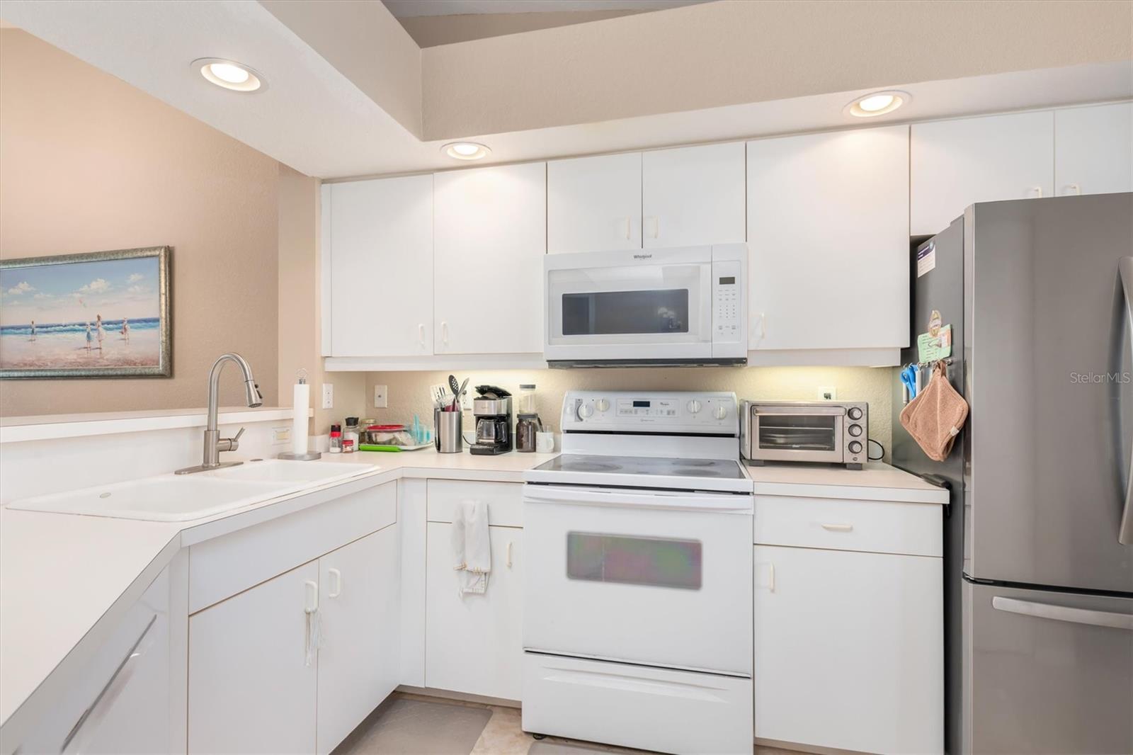 5725 GREENWOOD AVE #8203