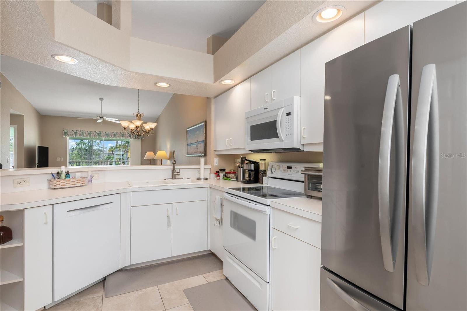 5725 GREENWOOD AVE #8203