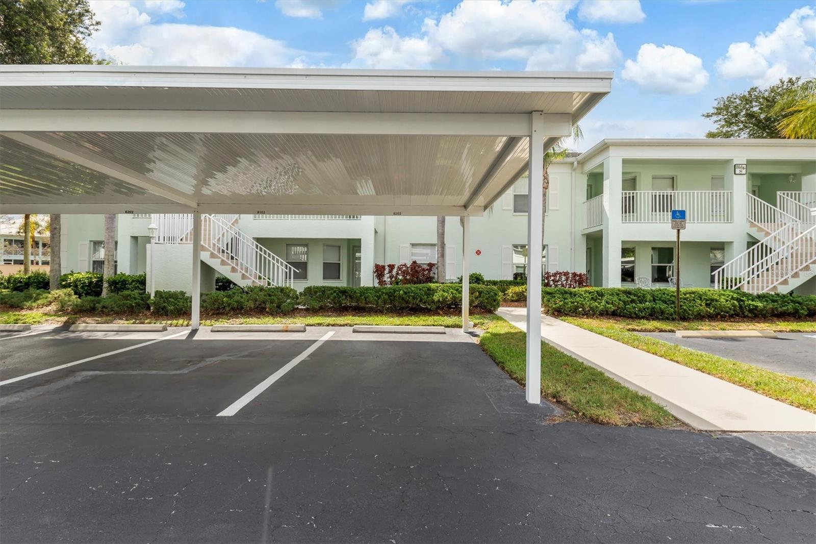 5725 GREENWOOD AVE #8203