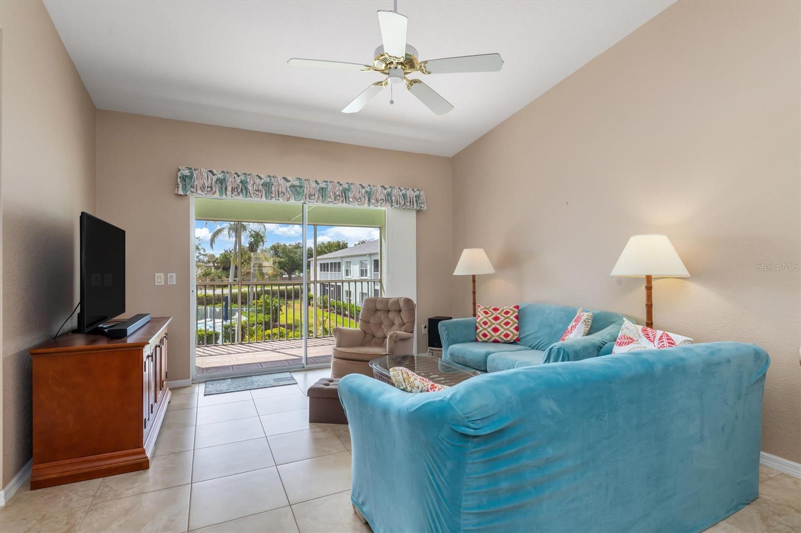 5725 GREENWOOD AVE #8203