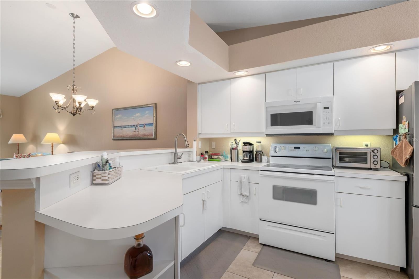 5725 GREENWOOD AVE #8203