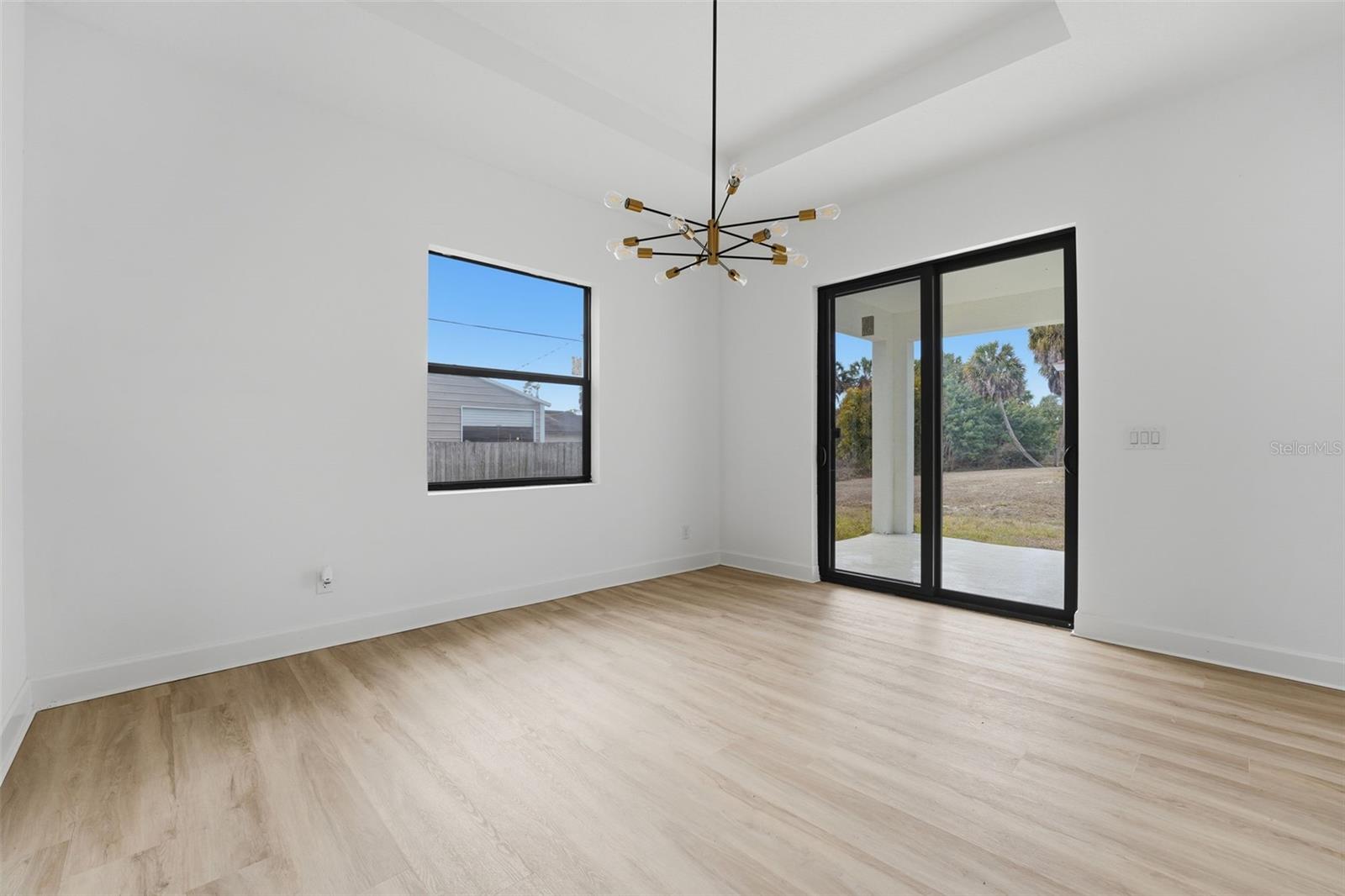 17049 HILLSBOROUGH BLVD