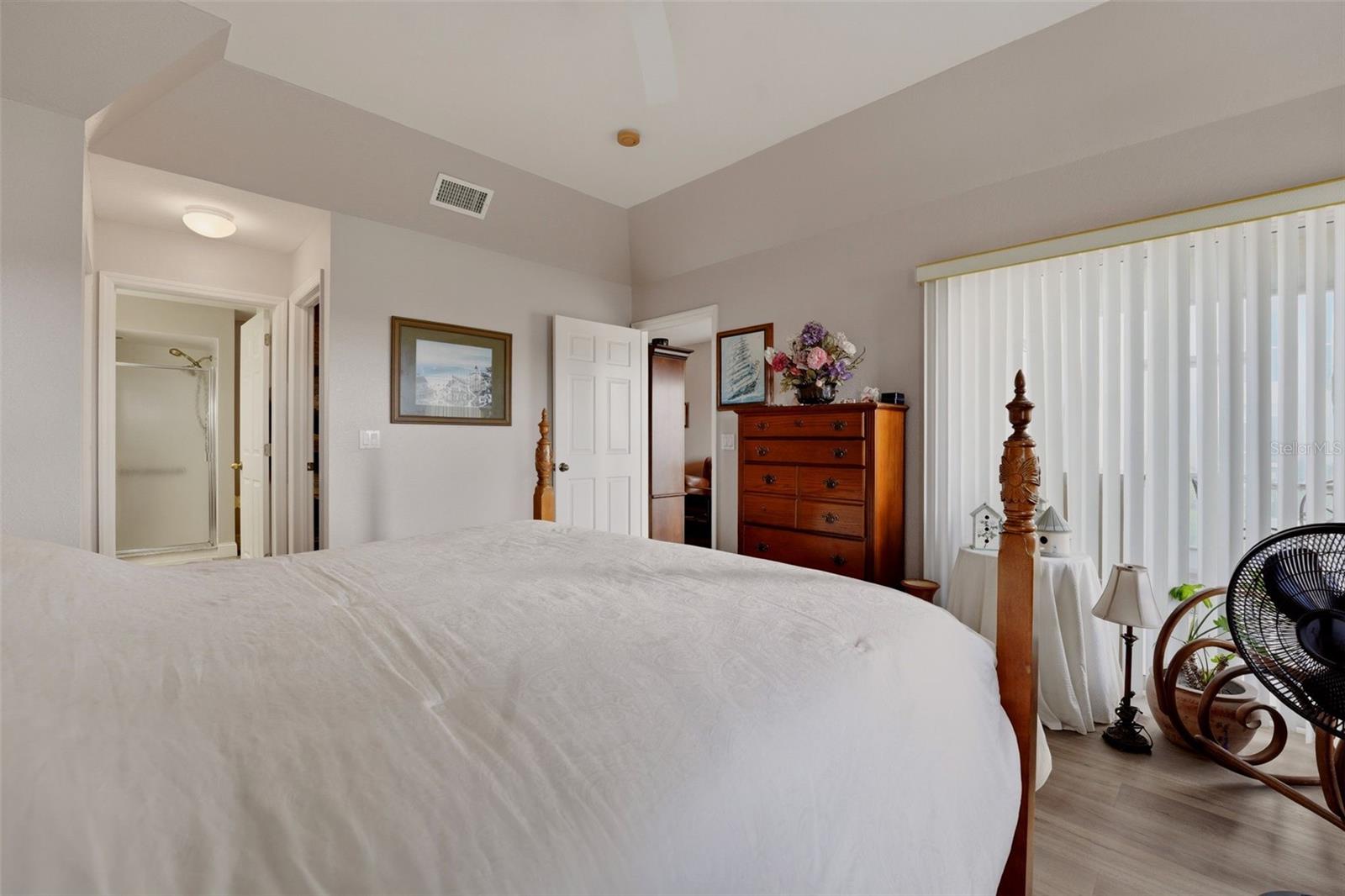 5800 SABAL TRACE DR #401