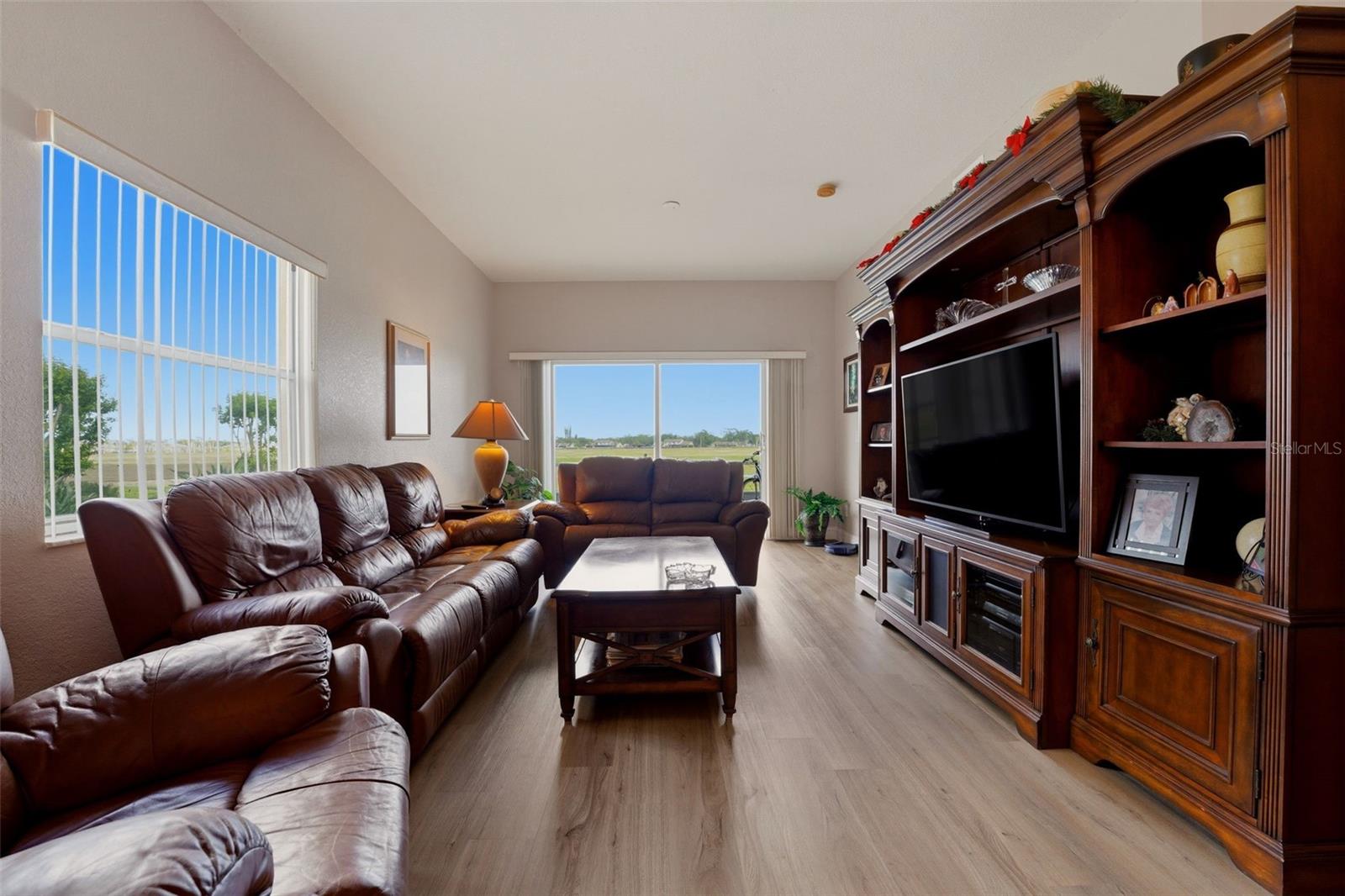 5800 SABAL TRACE DR #401