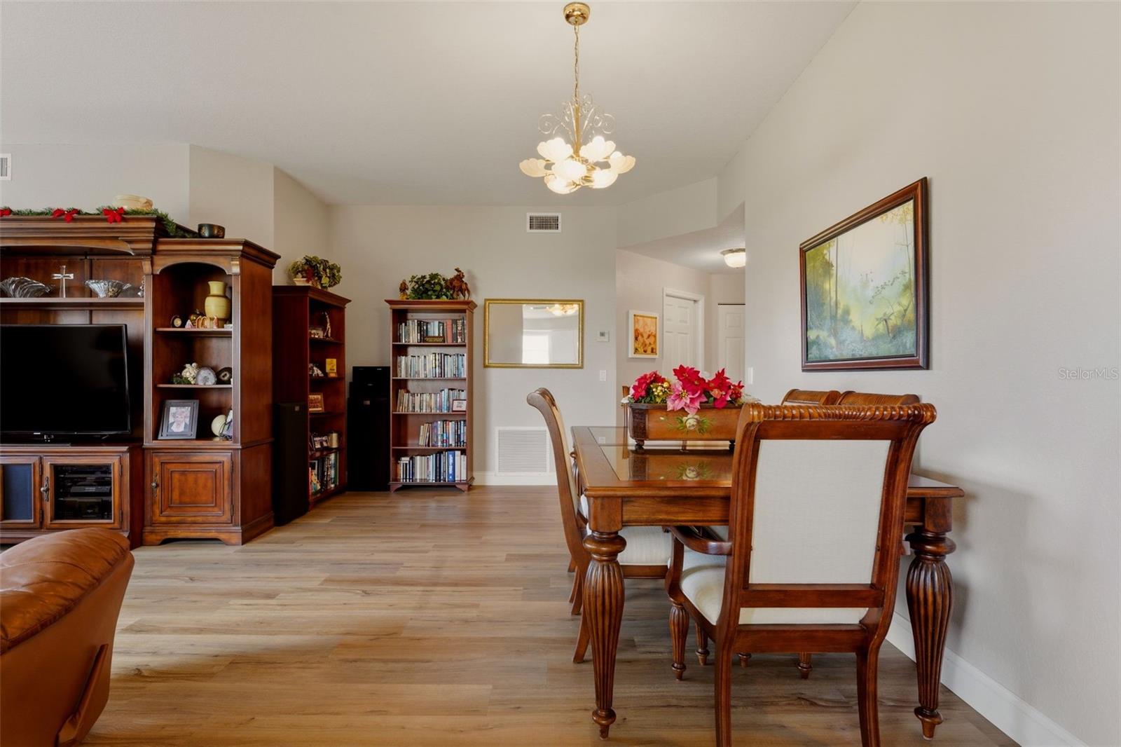 5800 SABAL TRACE DR #401