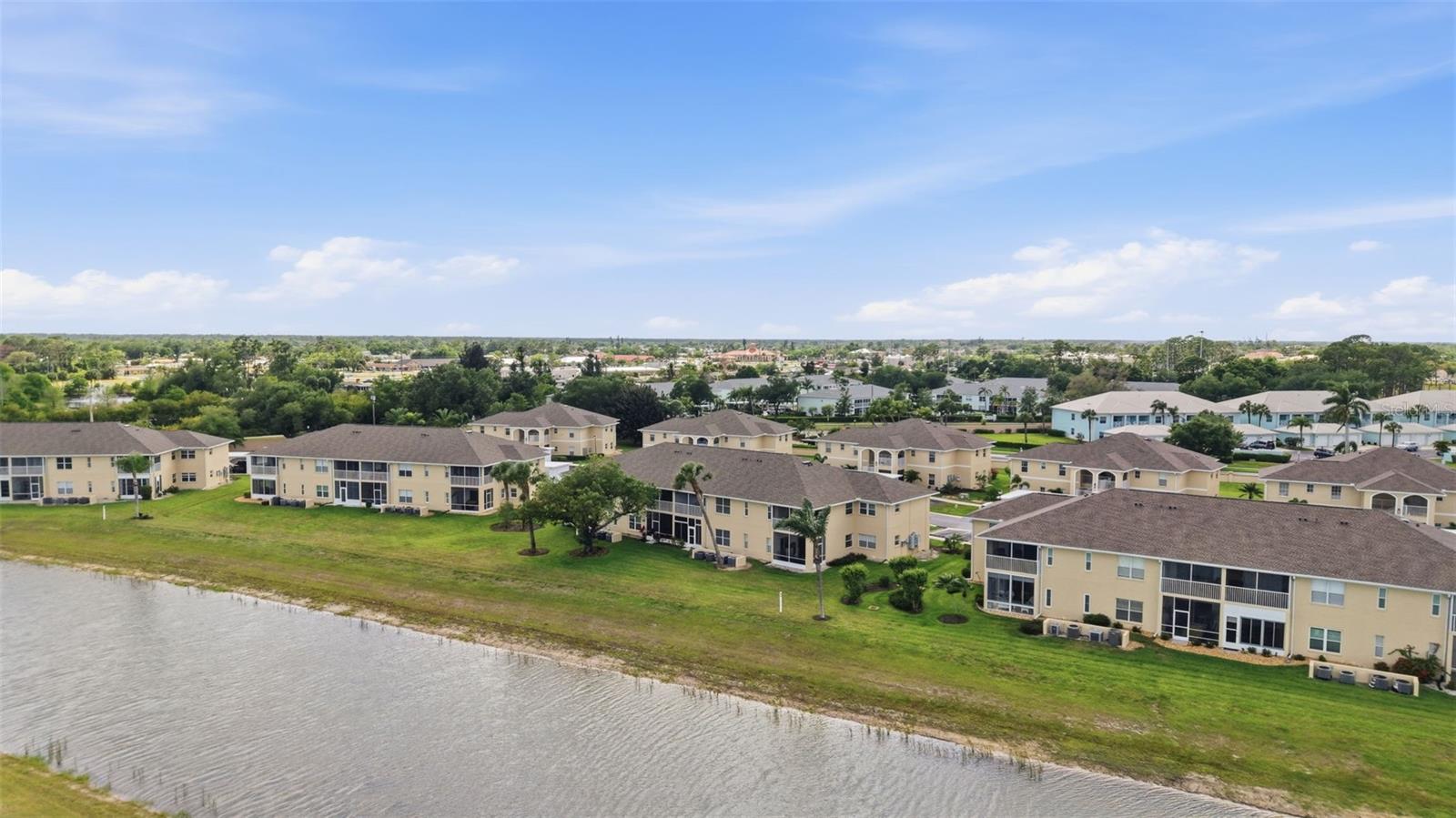 5800 SABAL TRACE DR #401