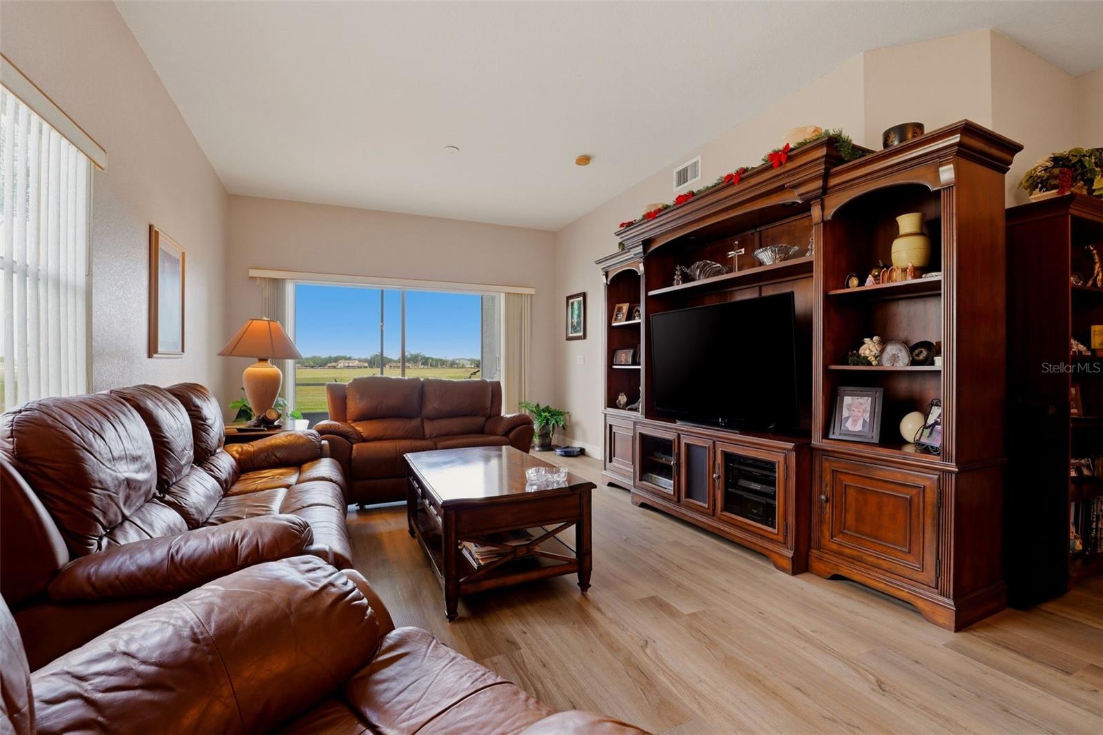 5800 SABAL TRACE DR #401