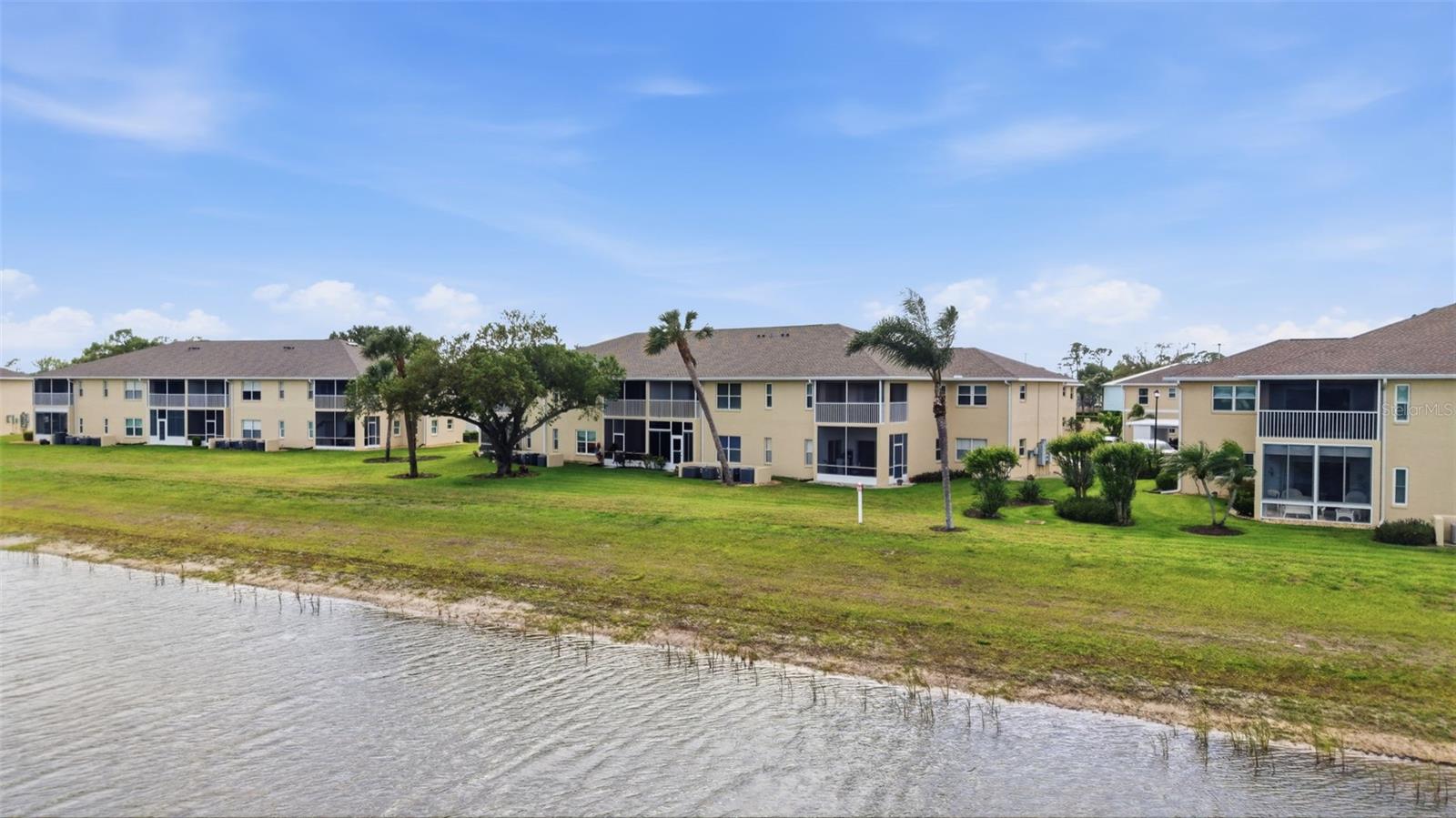5800 SABAL TRACE DR #401
