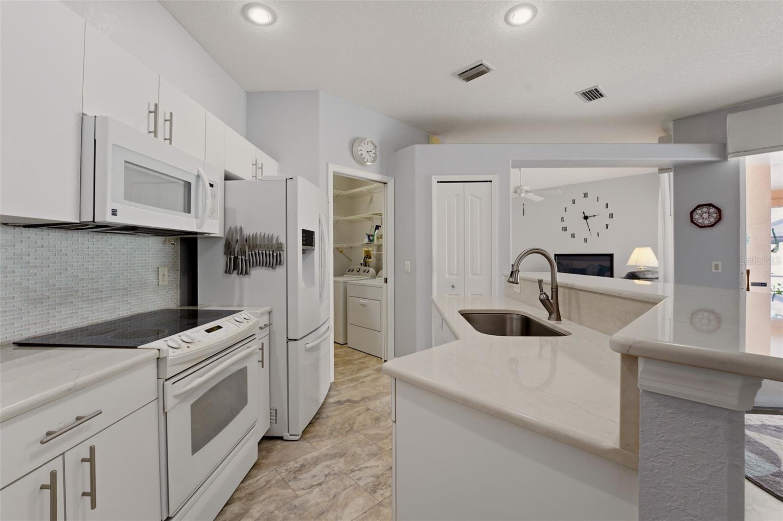 3974 S CHAMBERLAIN BLVD