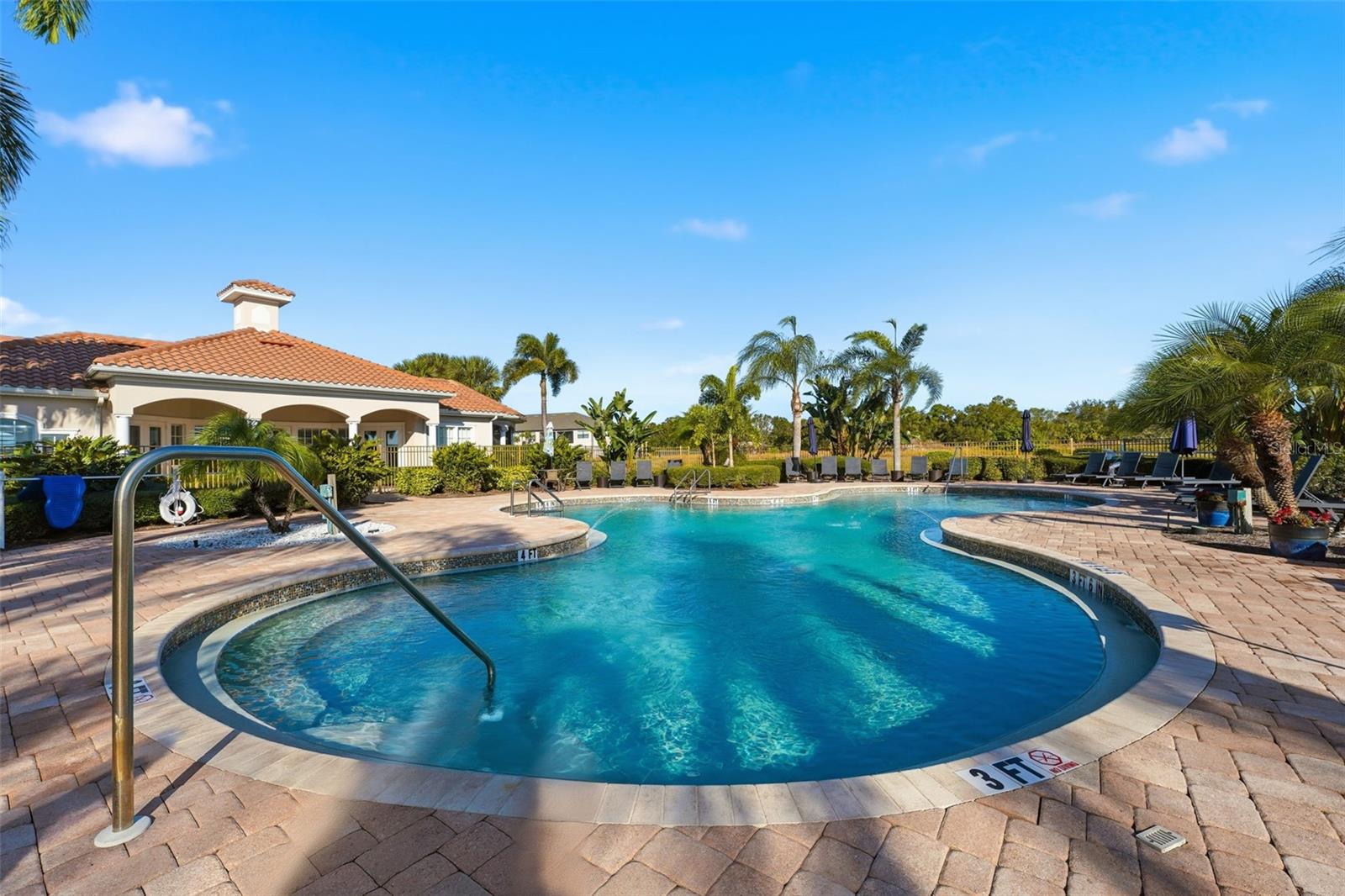 23343 COLLINA WAY #7-102