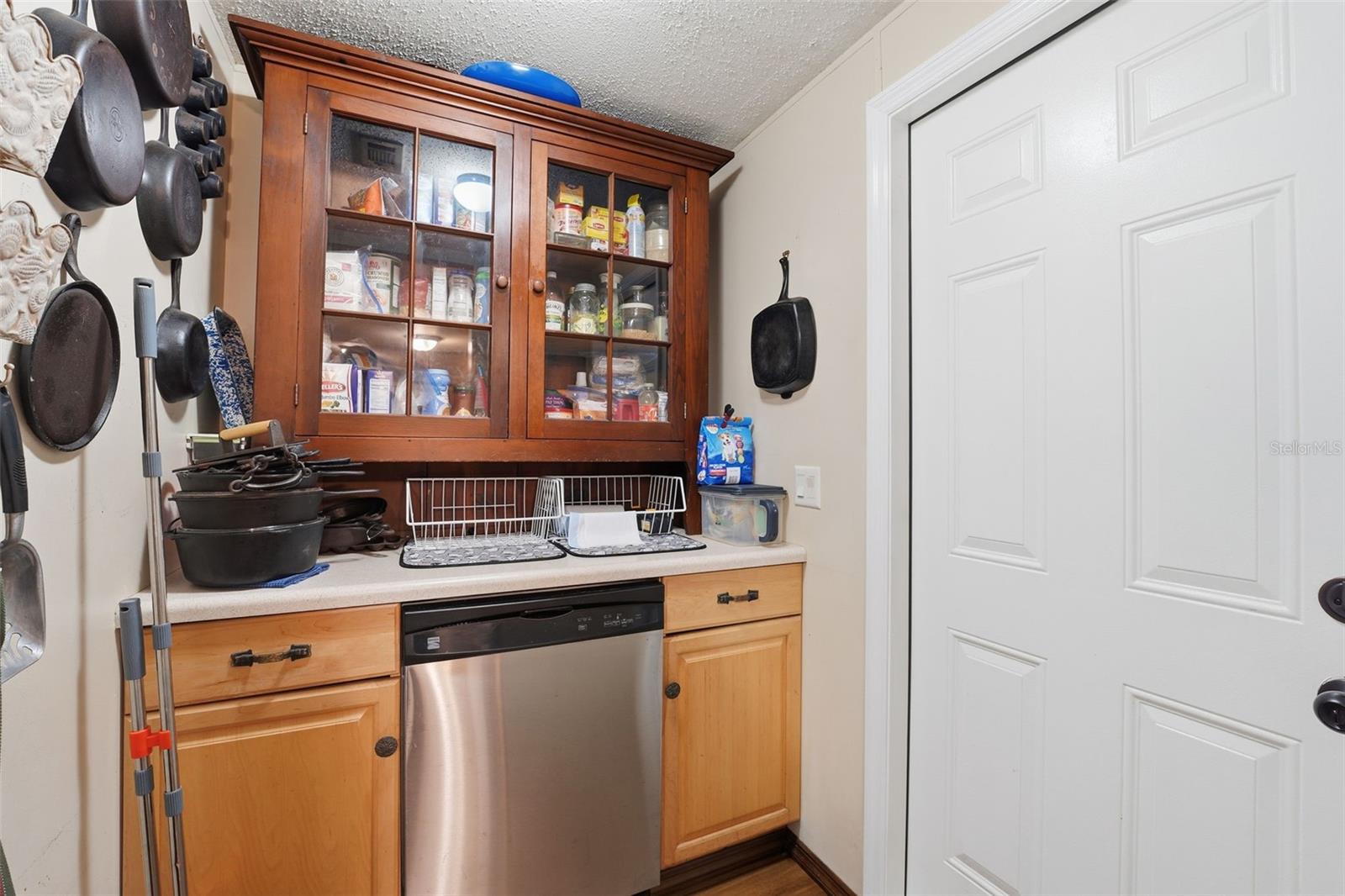 1135 NW PINE CREEK AVE