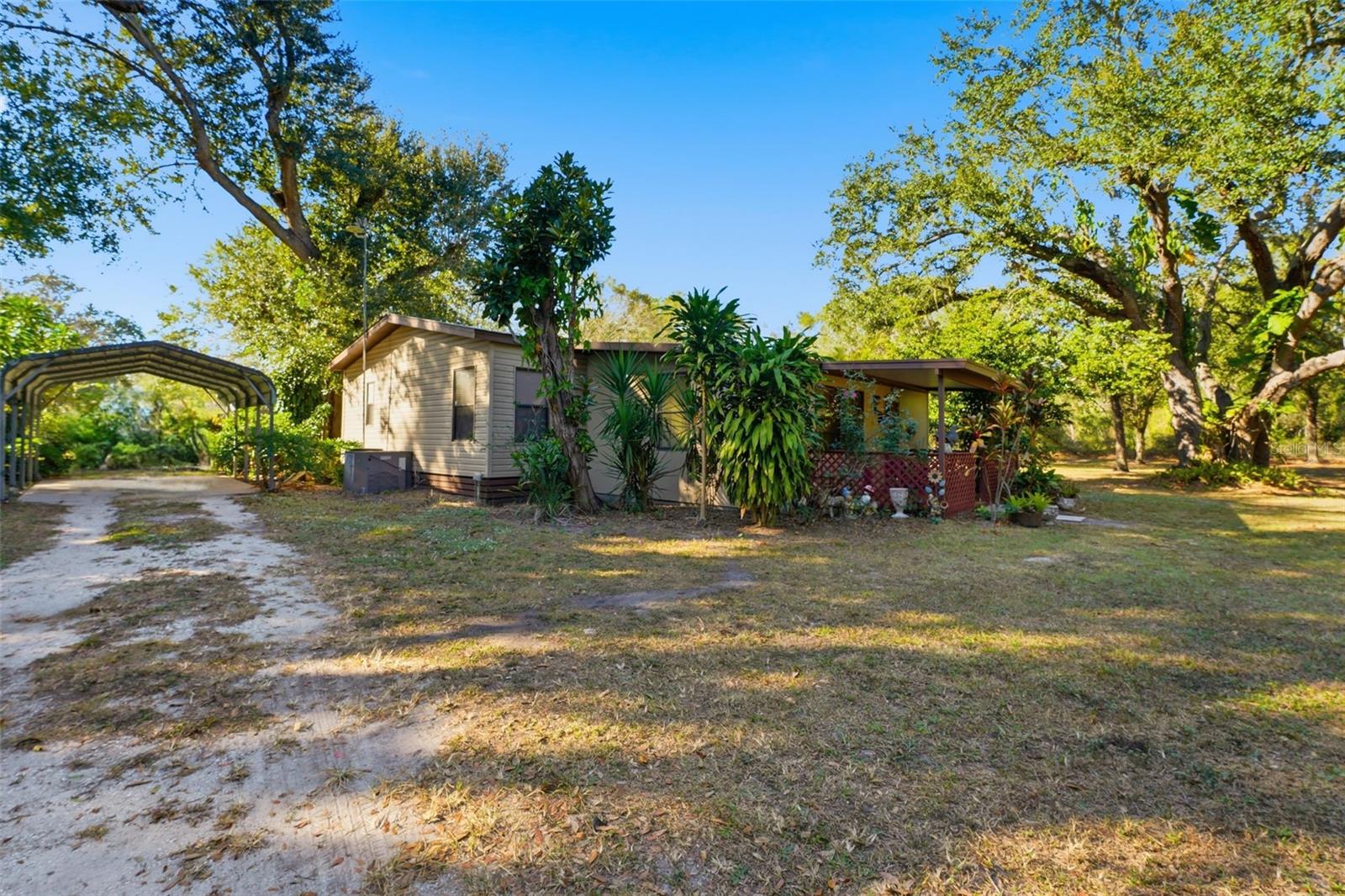 1135 NW PINE CREEK AVE