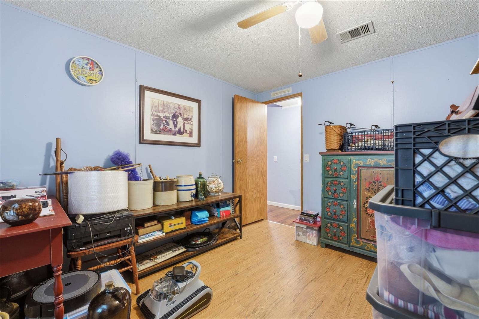 1135 NW PINE CREEK AVE