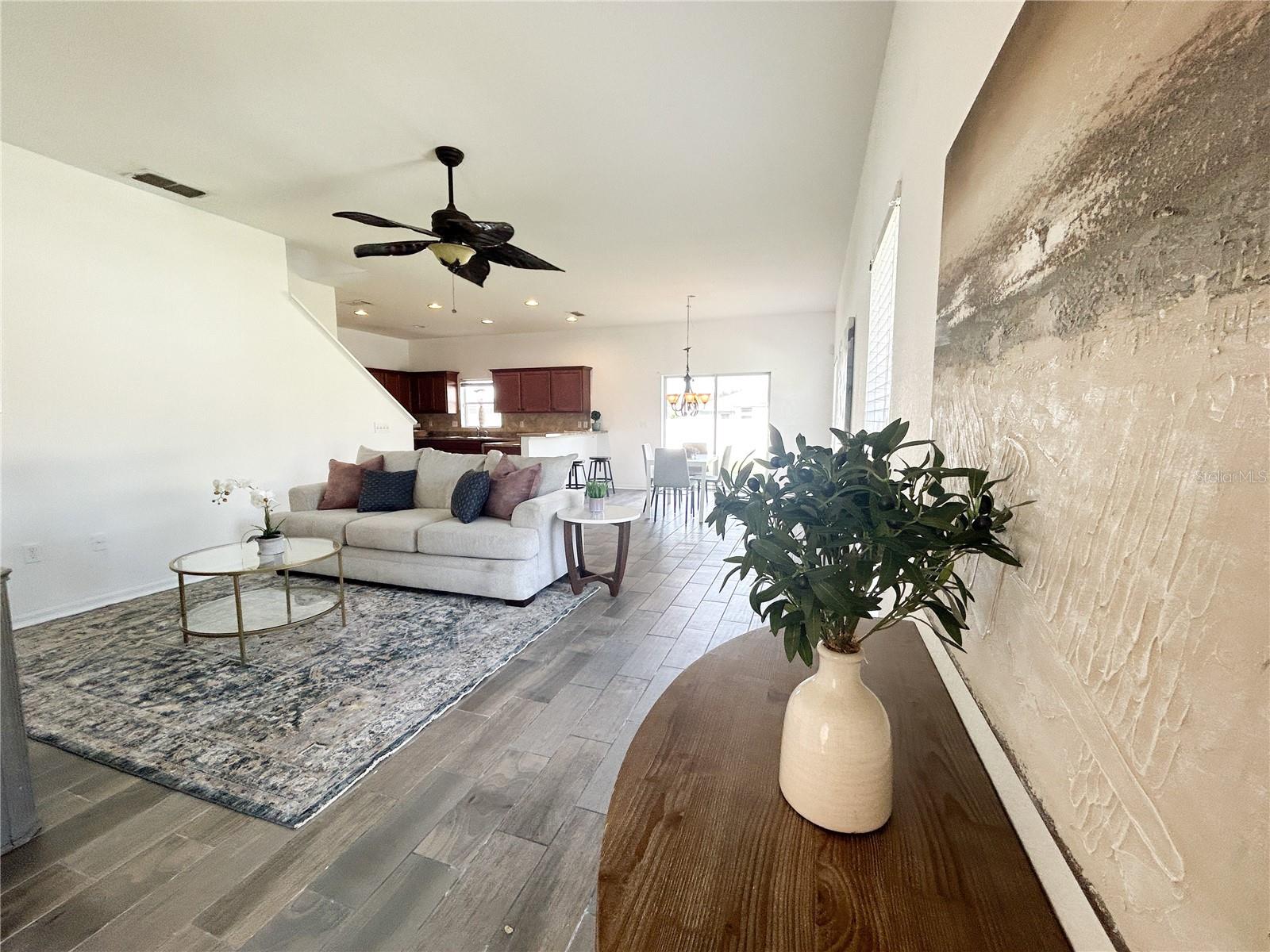 2870 STONEWOOD CIR