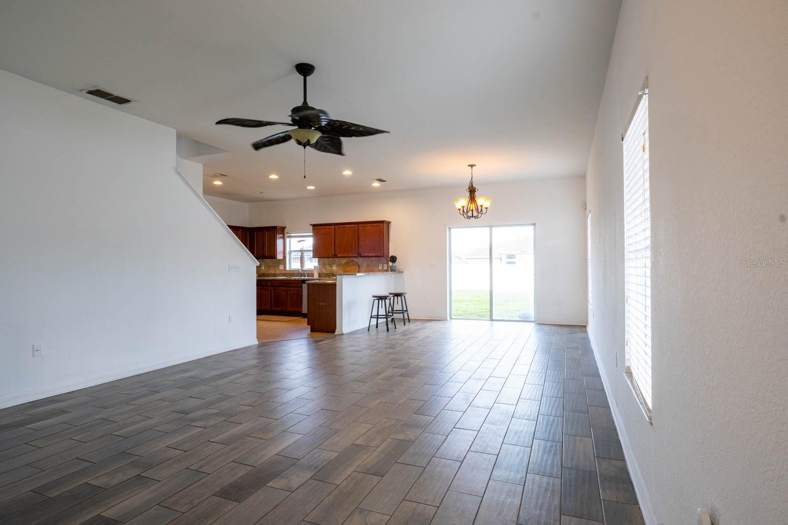 2870 STONEWOOD CIR