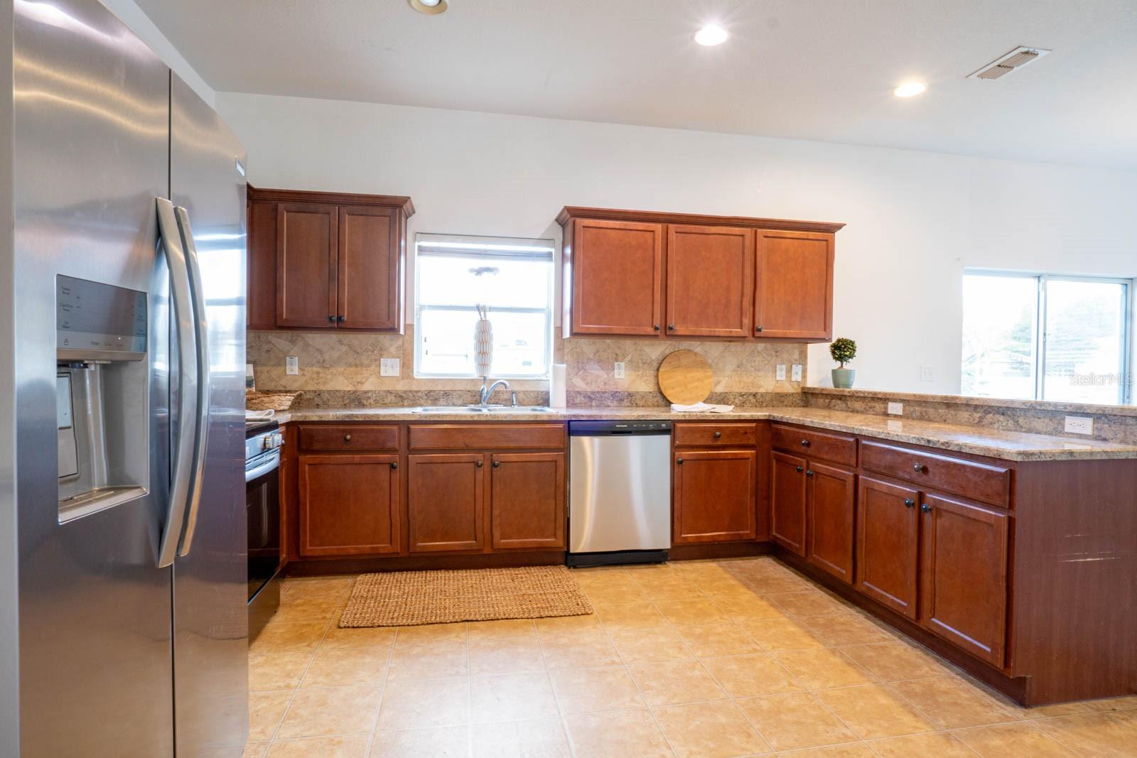 2870 STONEWOOD CIR