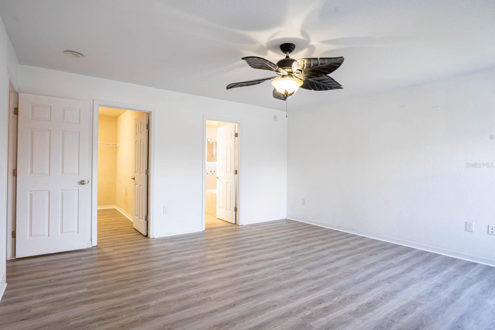 2870 STONEWOOD CIR