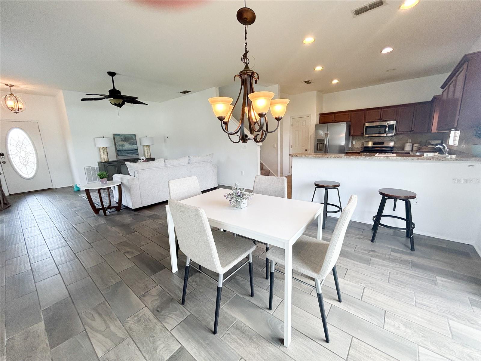 2870 STONEWOOD CIR