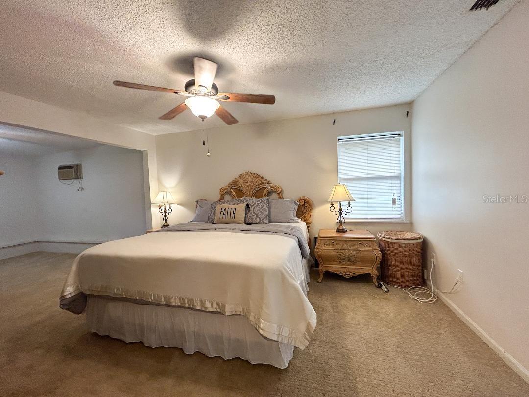 4215 OLD COLONY RD