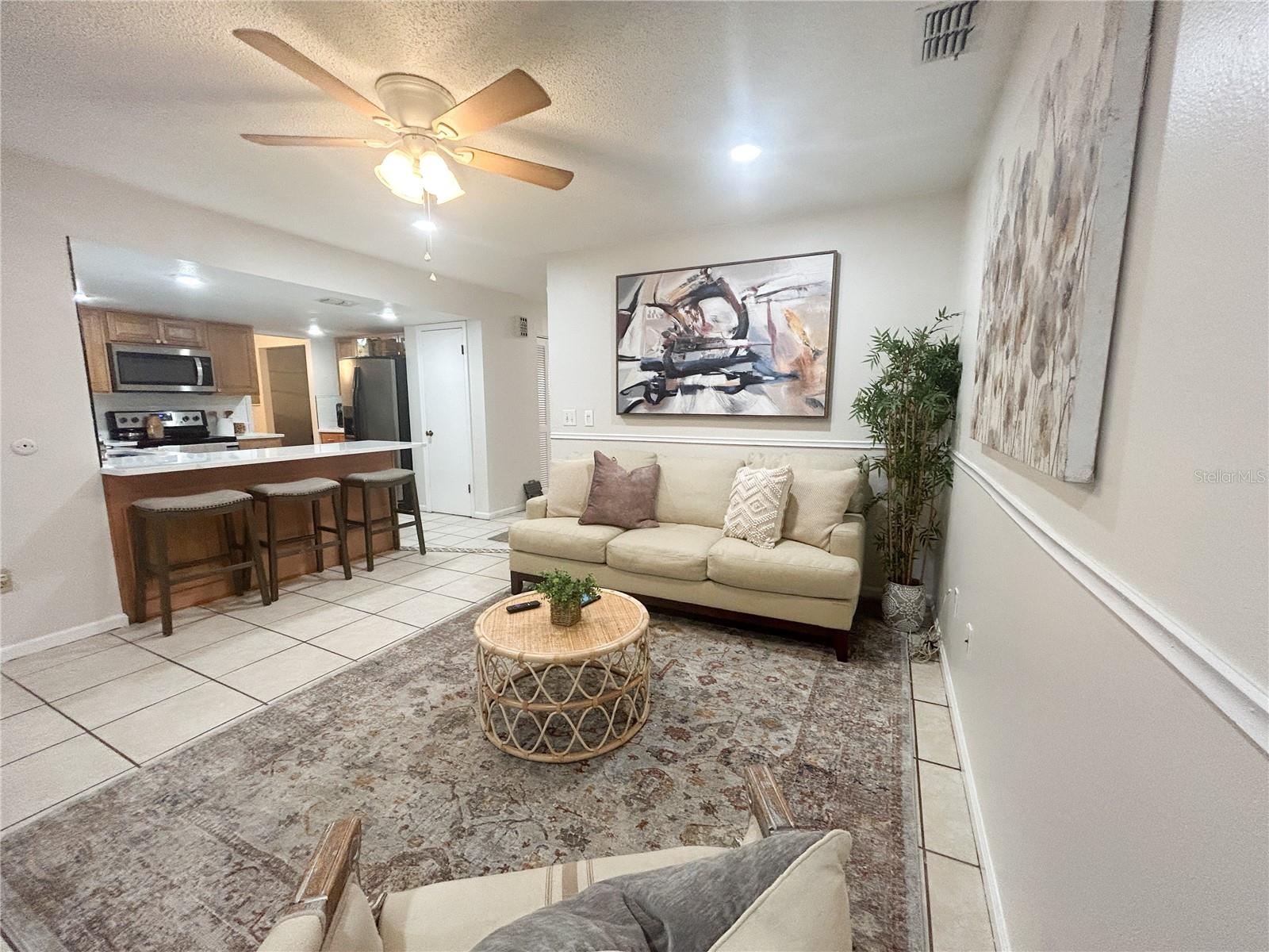 4215 OLD COLONY RD