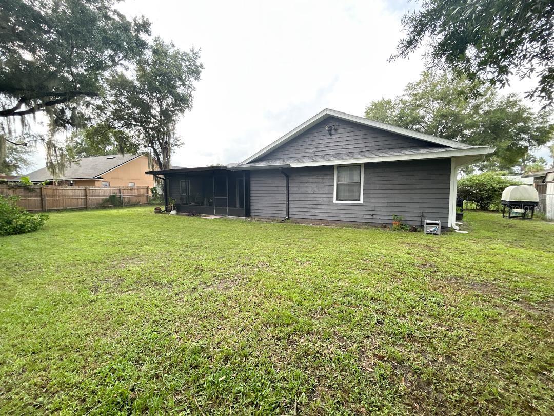 4215 OLD COLONY RD