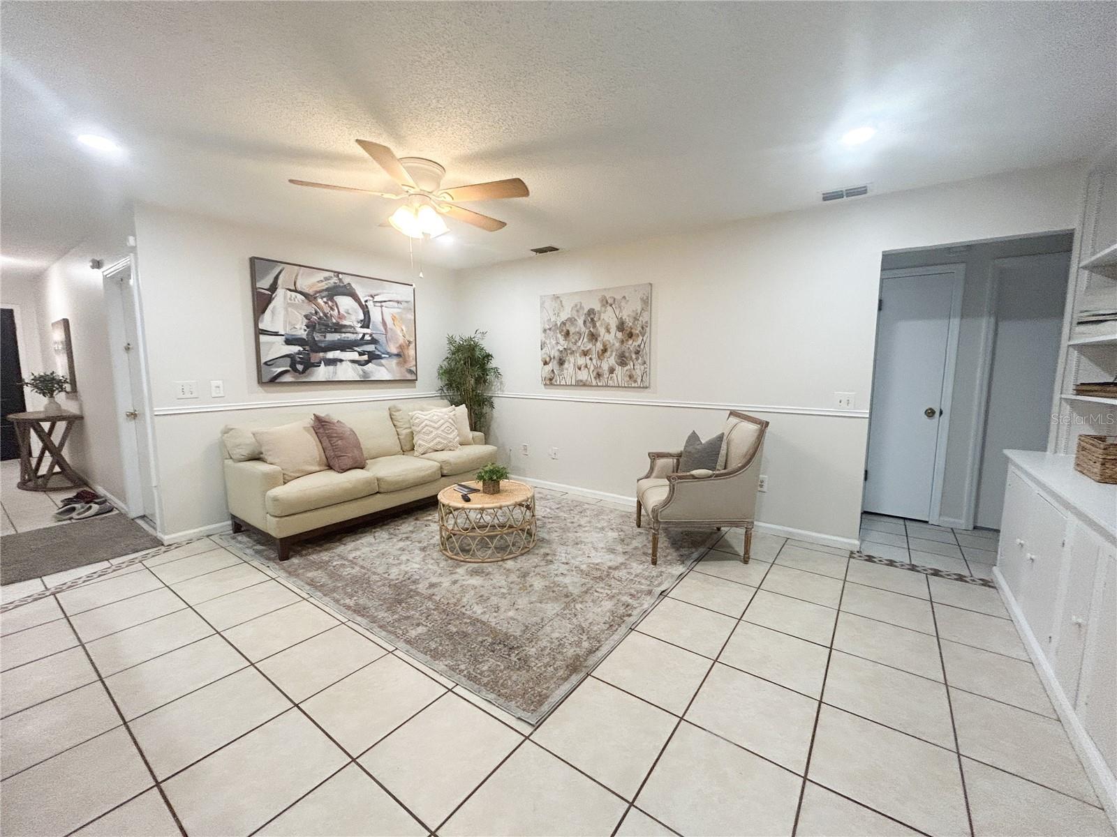 4215 OLD COLONY RD