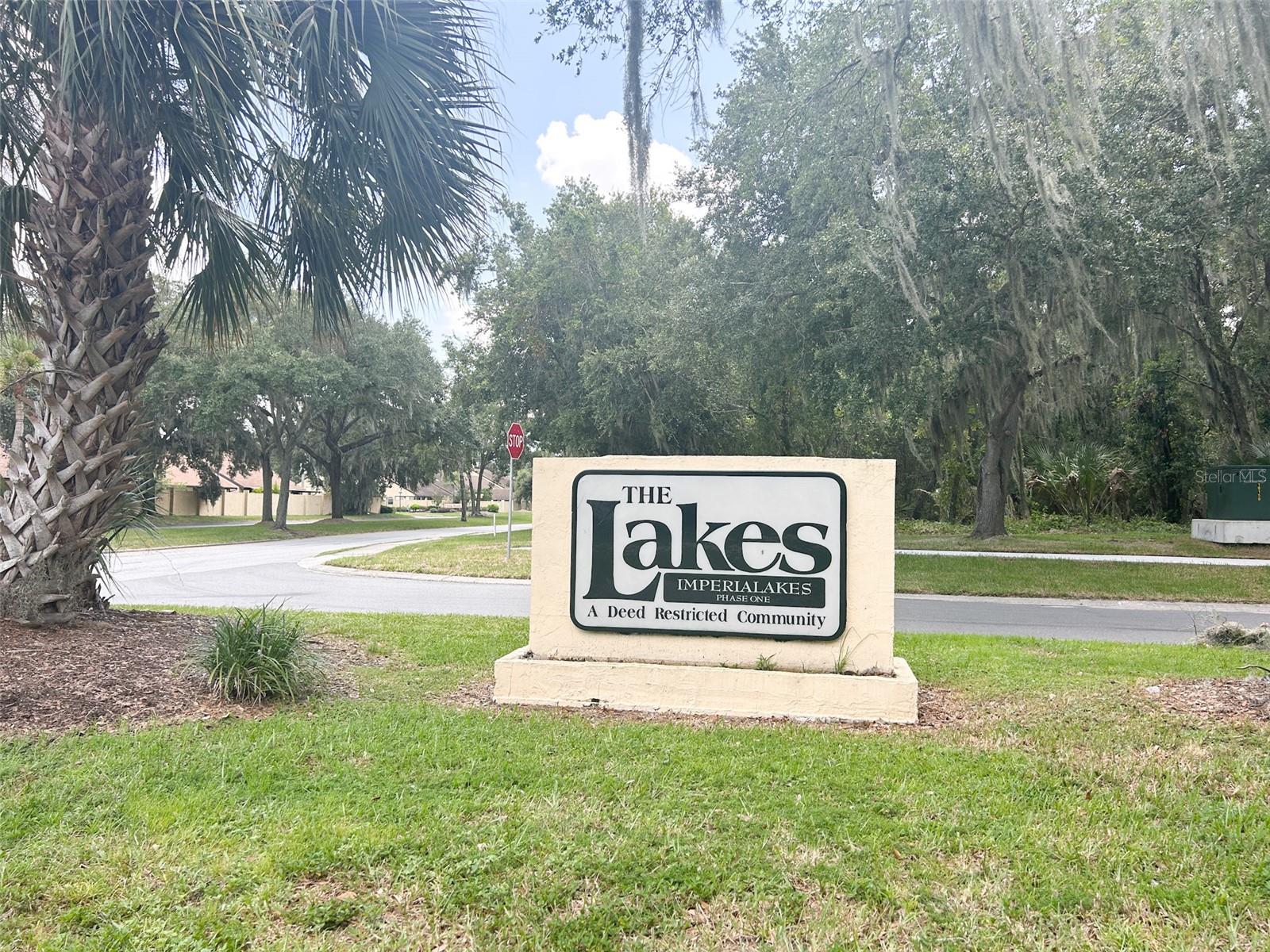 4215 OLD COLONY RD