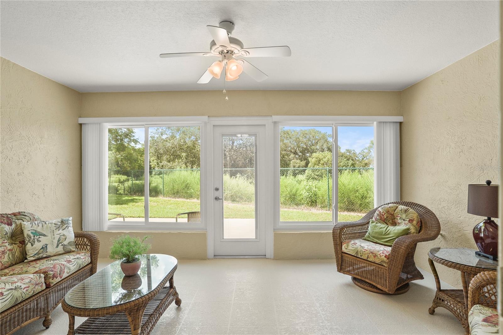 340 NIBLICK CIR