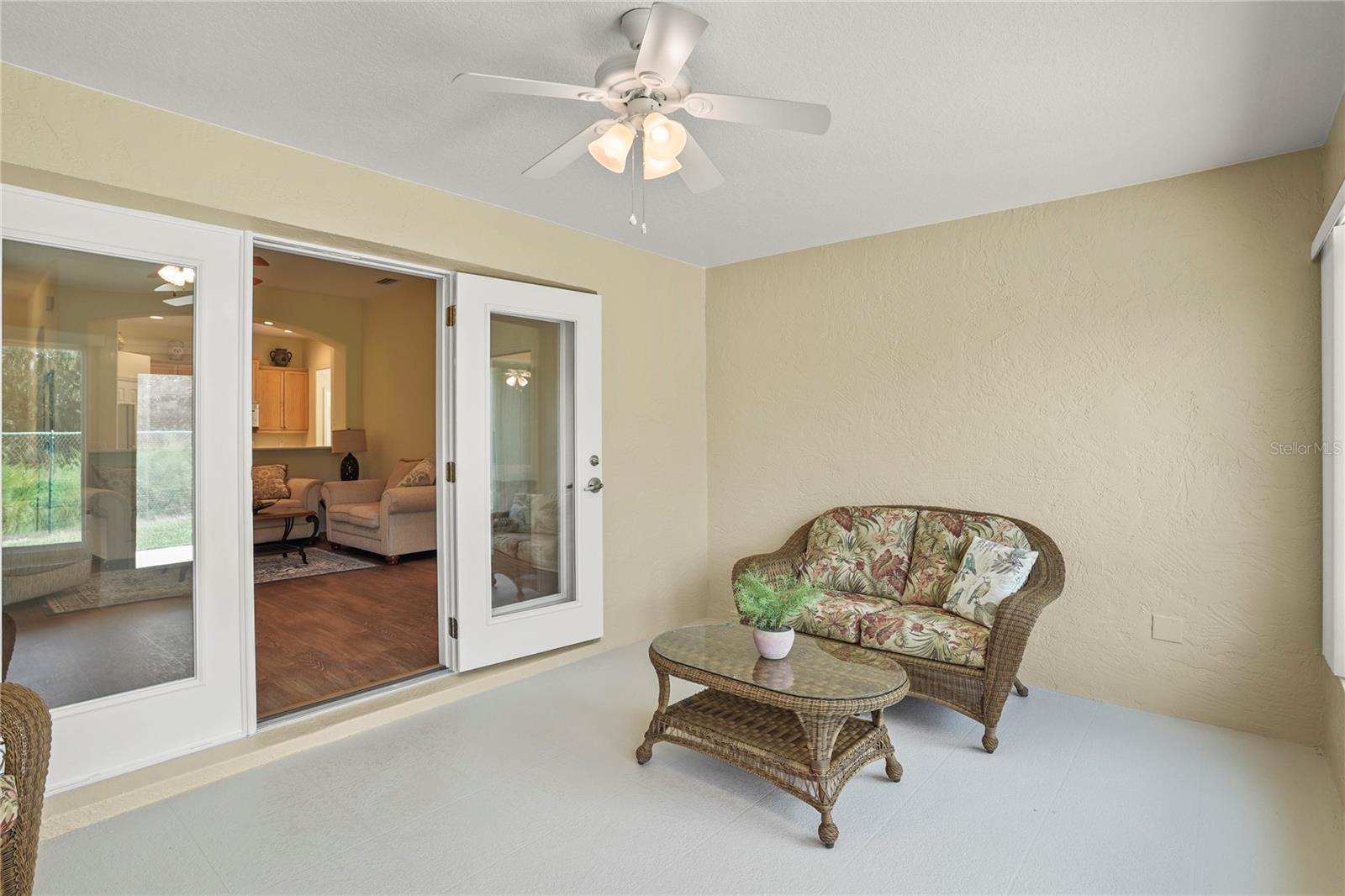 340 NIBLICK CIR