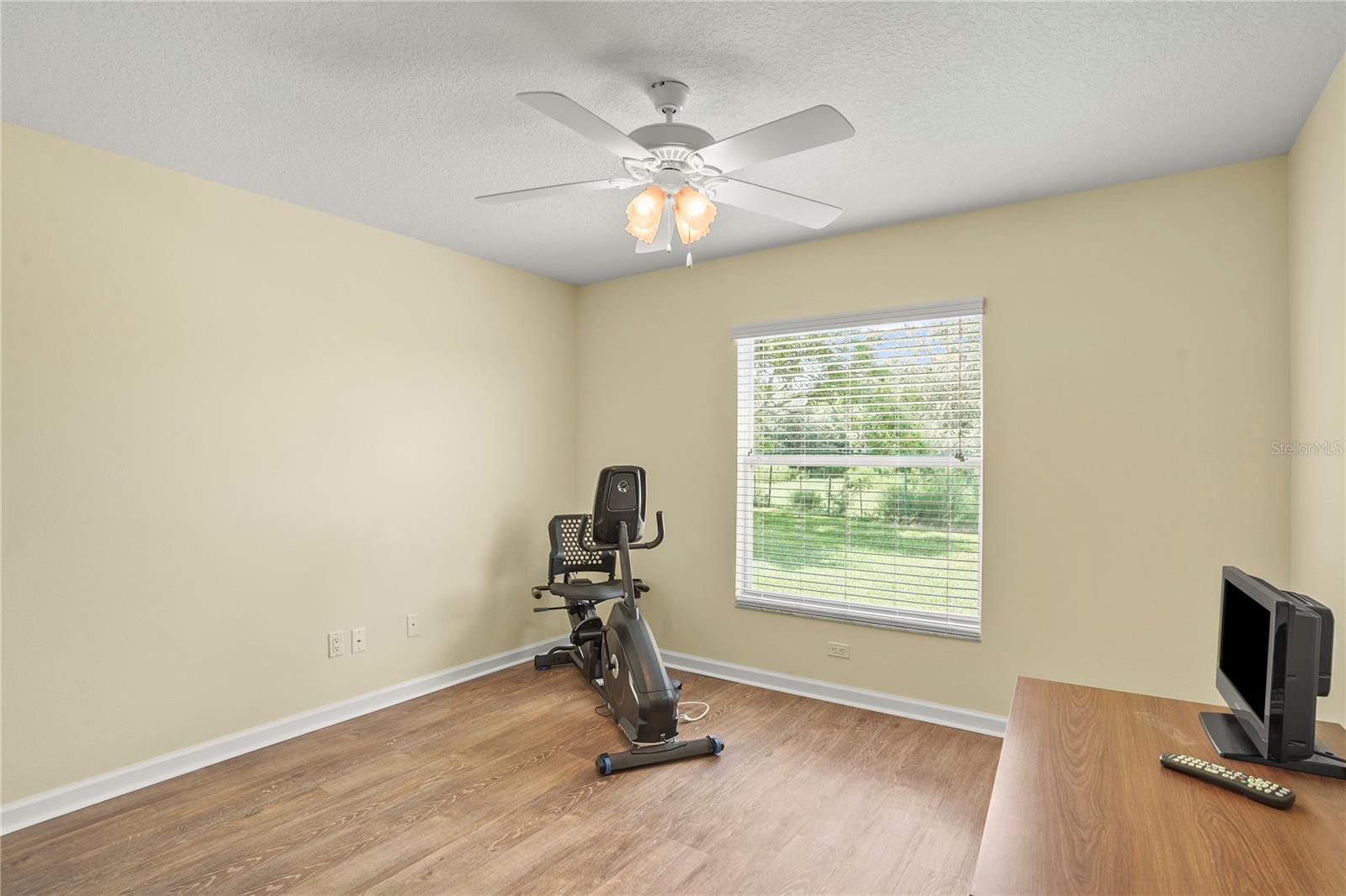 340 NIBLICK CIR