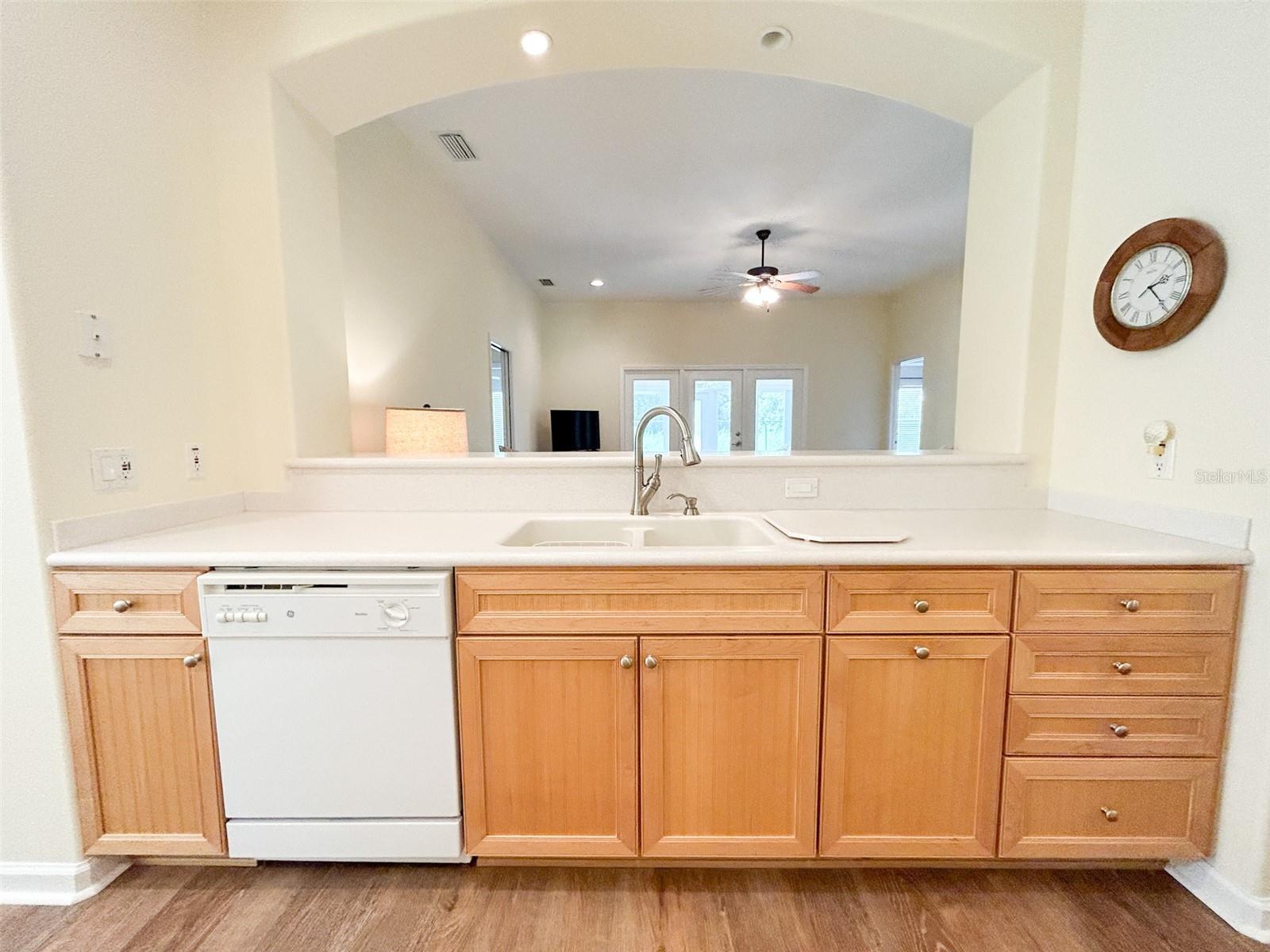 340 NIBLICK CIR