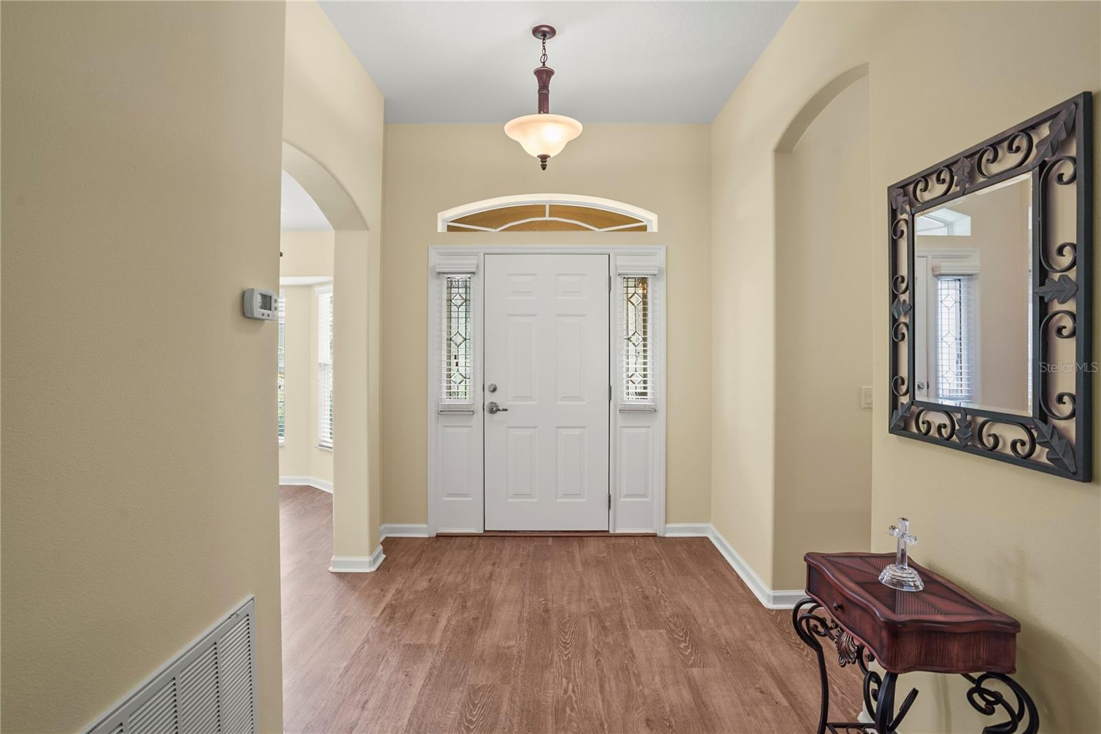 340 NIBLICK CIR