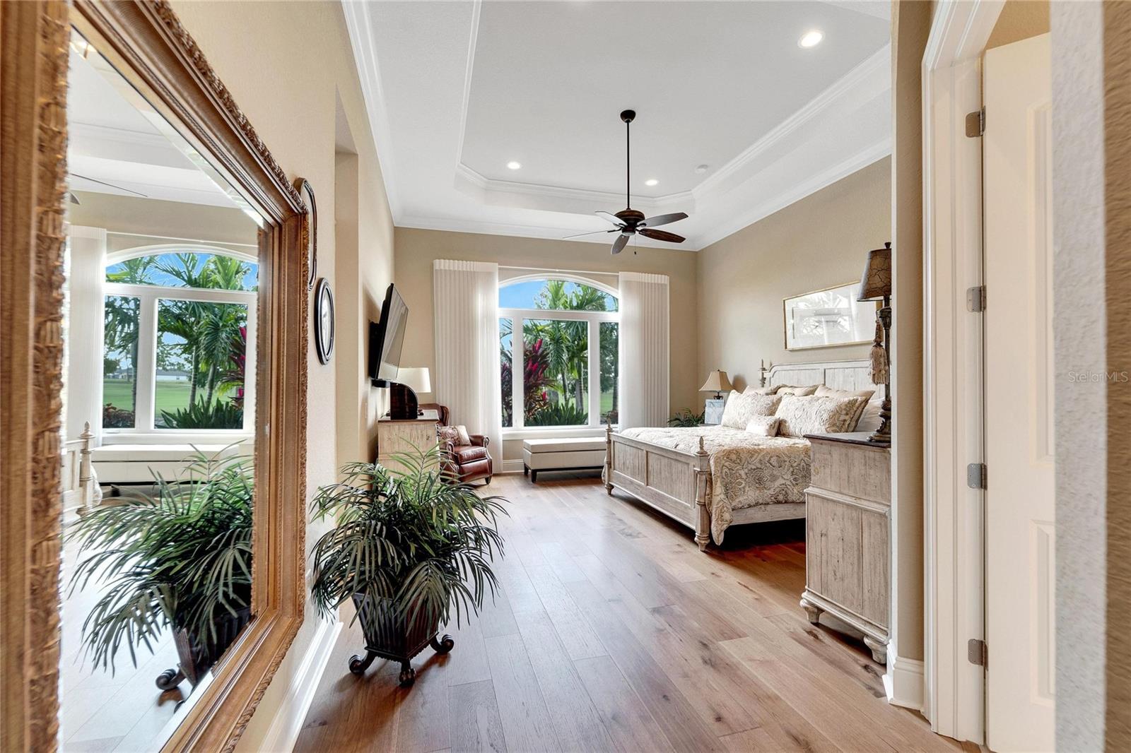 3000 SANCTUARY CIR